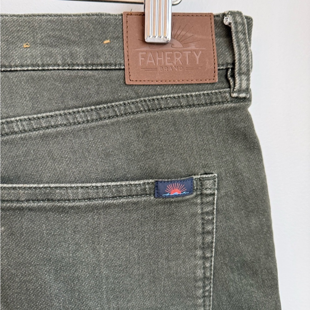 Faherty Stretch Terry 5-Pocket Pant - Fall Olive SZ 33 - Picture 7 of 9